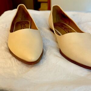 Elegant Cream Women's Flats